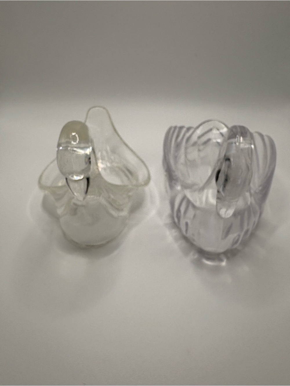 Set of 2 Acrylic Swan Trinkets Soap Dish Bathroom Decor Kitsch MCM Vanity Tray - Picture 4 of 14